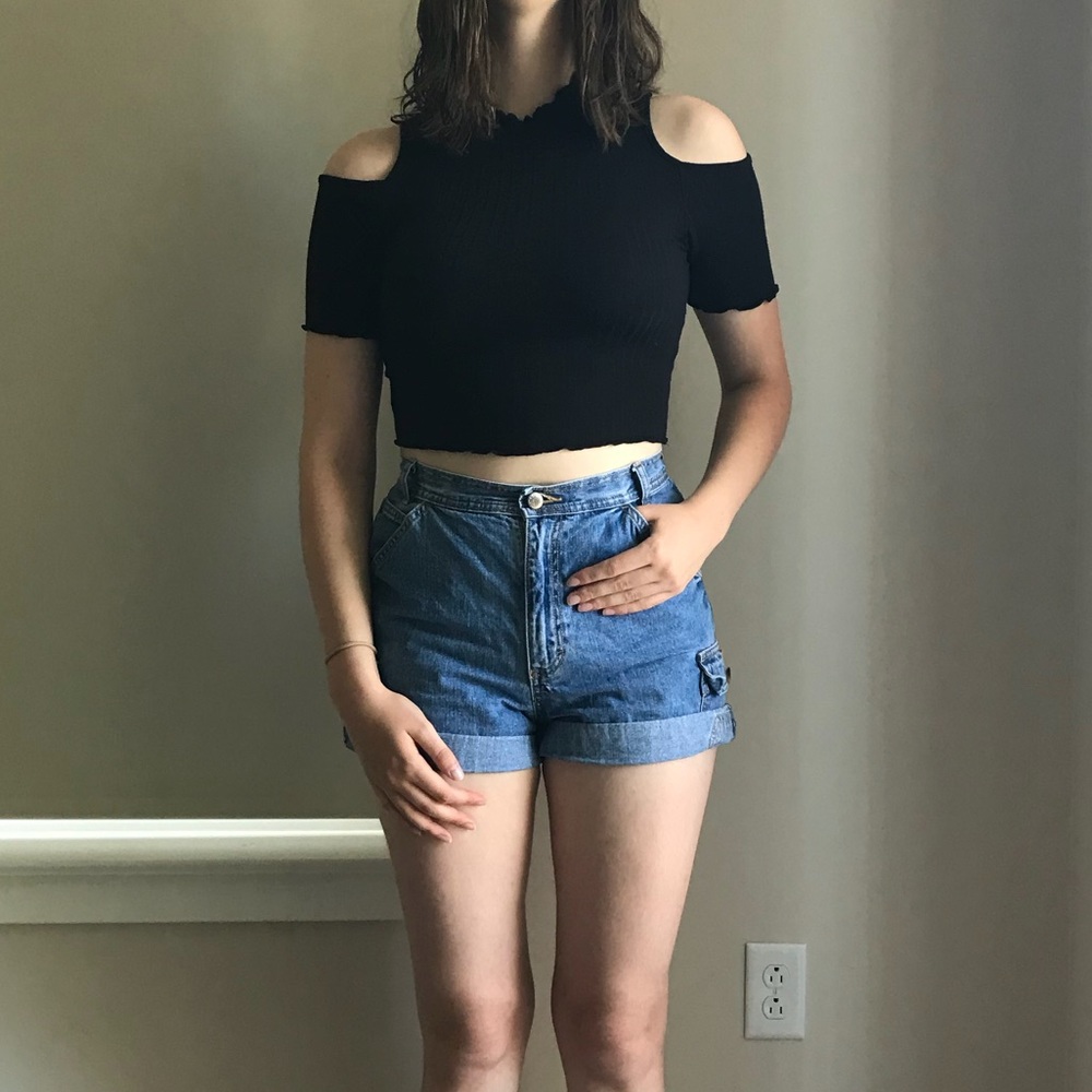 Black Peekaboo shoulder Crop Top